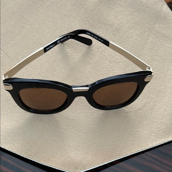 Salvatore Ferragamo Black and Gold Oversized Sunglasses - Picture 2 of 10